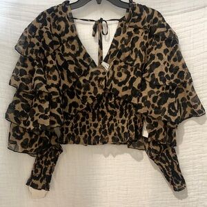 Live 4 Truth Ruffle Cheetah Print Crop Top size M. NWT. Great Fall piece